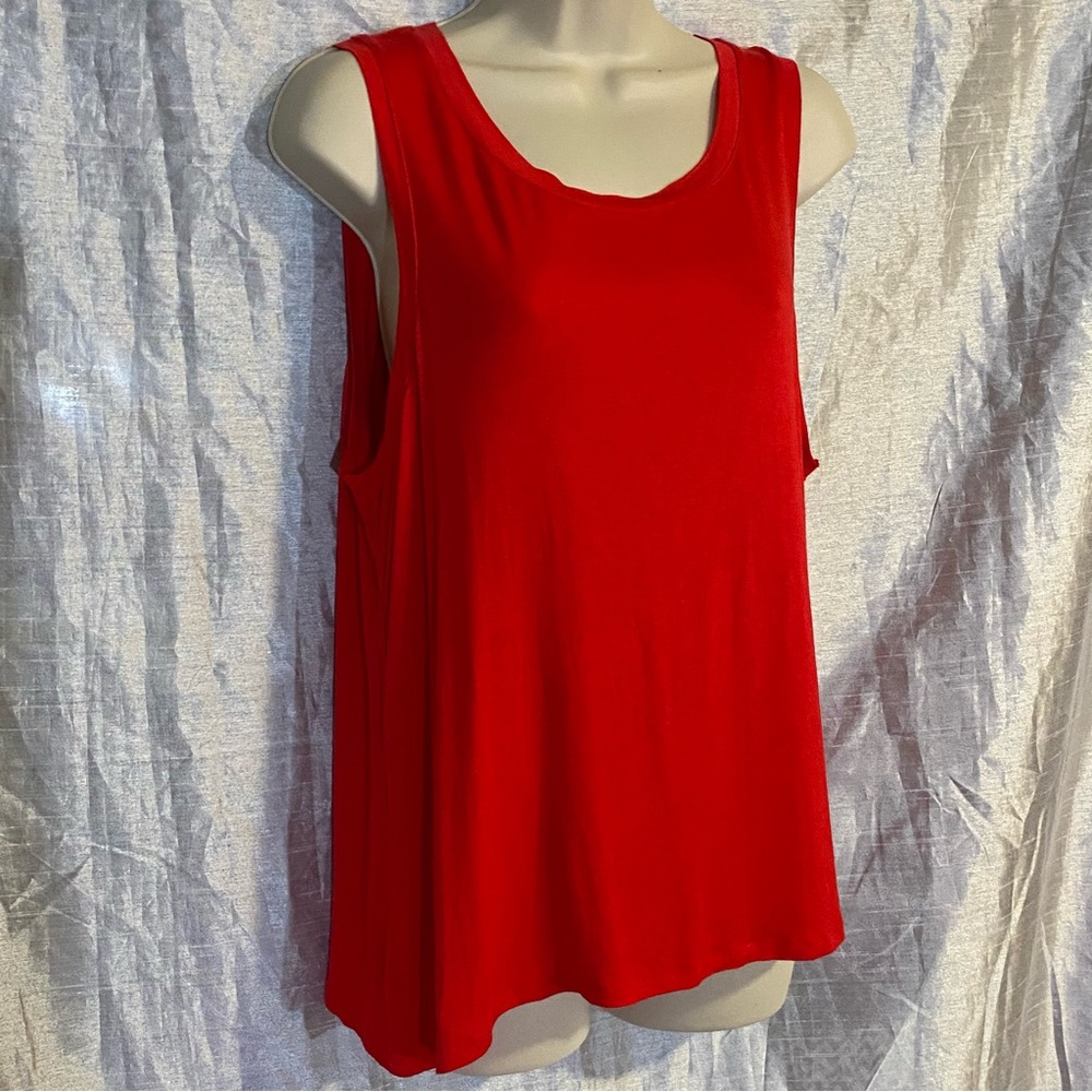 Sweet Romeo SZ XL GUC, rayon/spandex top, sassy split in back, comfy, cool